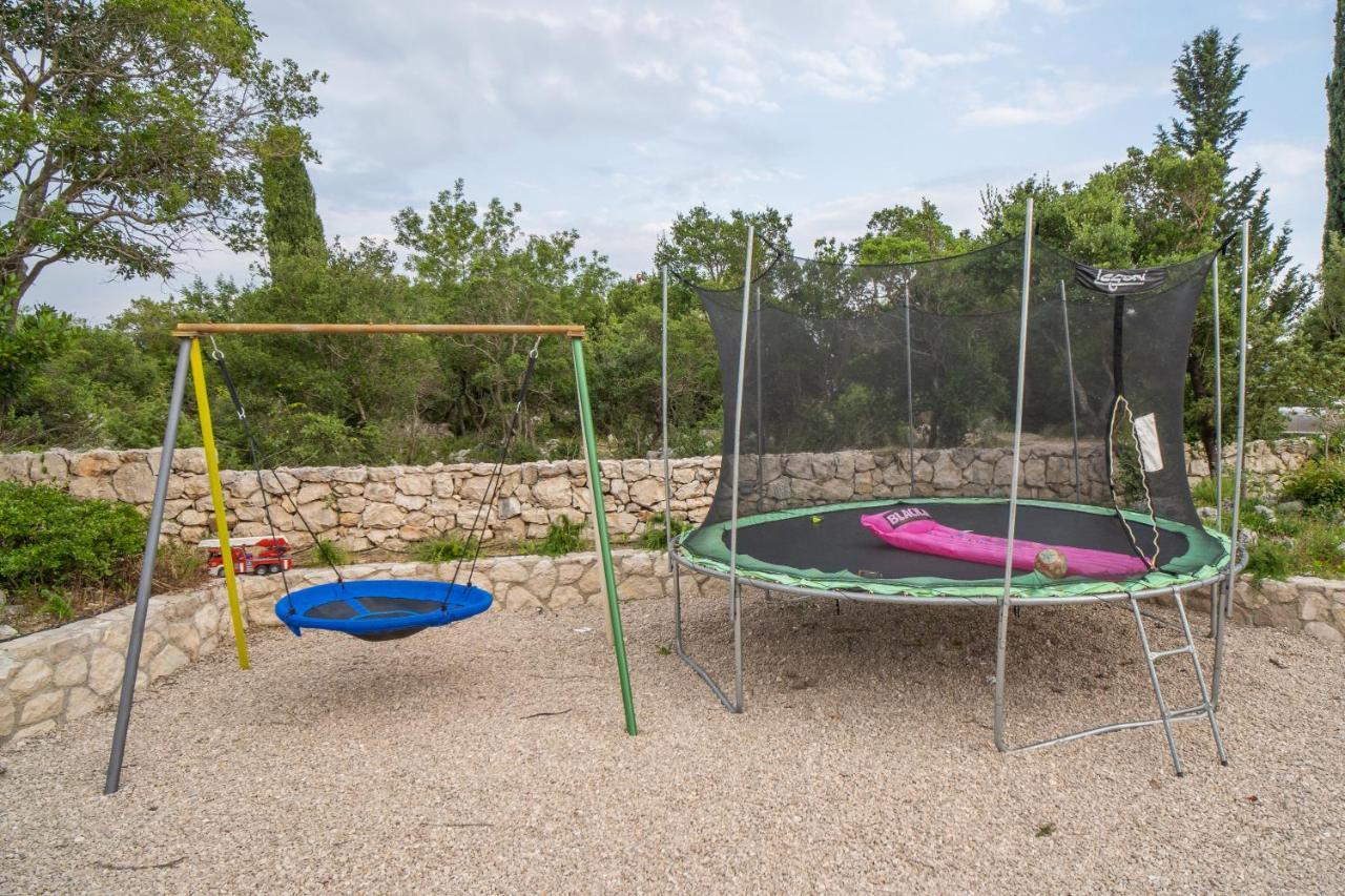 נאום Villa Ilir מראה חיצוני תמונה
