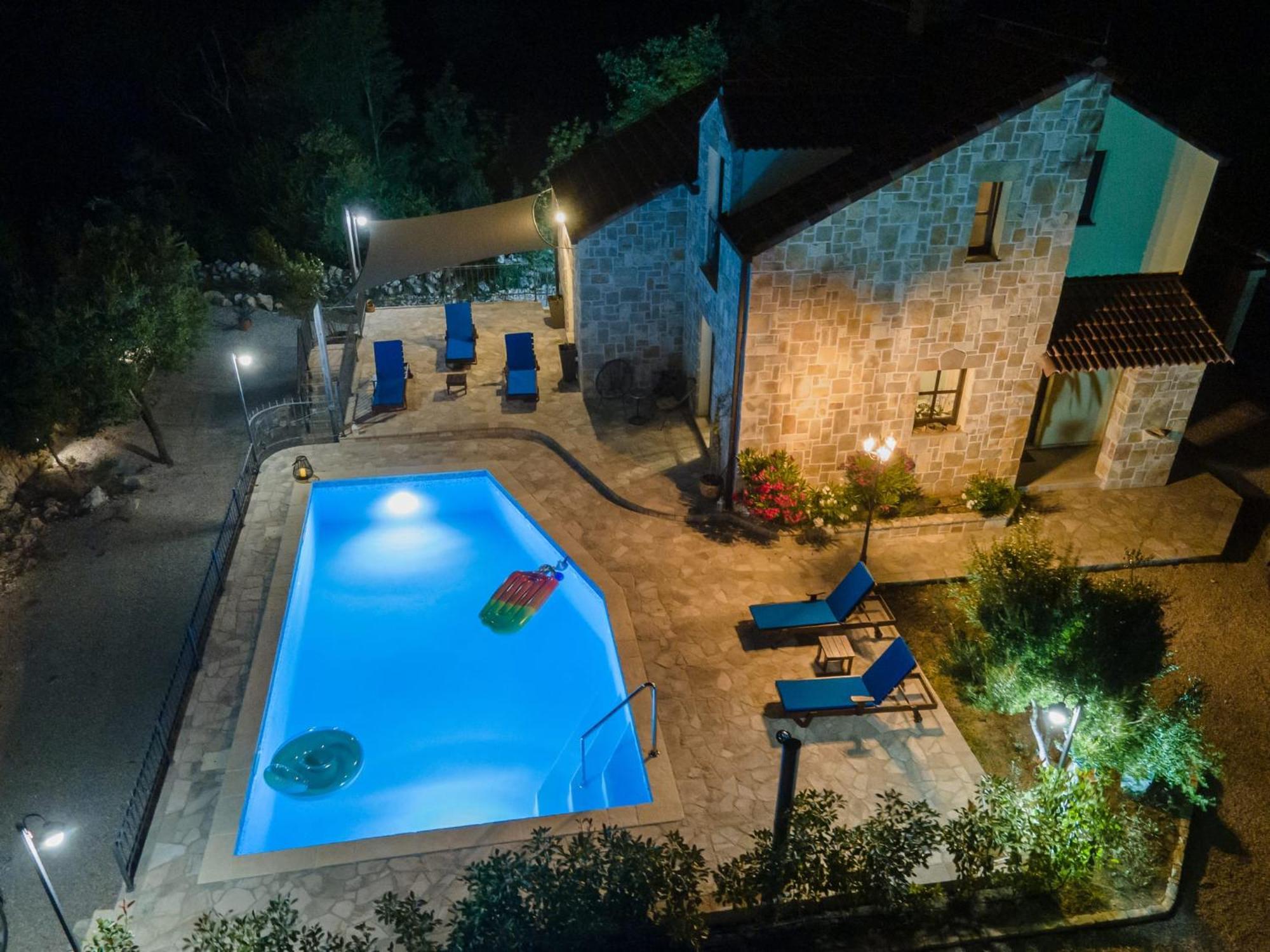 נאום Villa Ilir מראה חיצוני תמונה