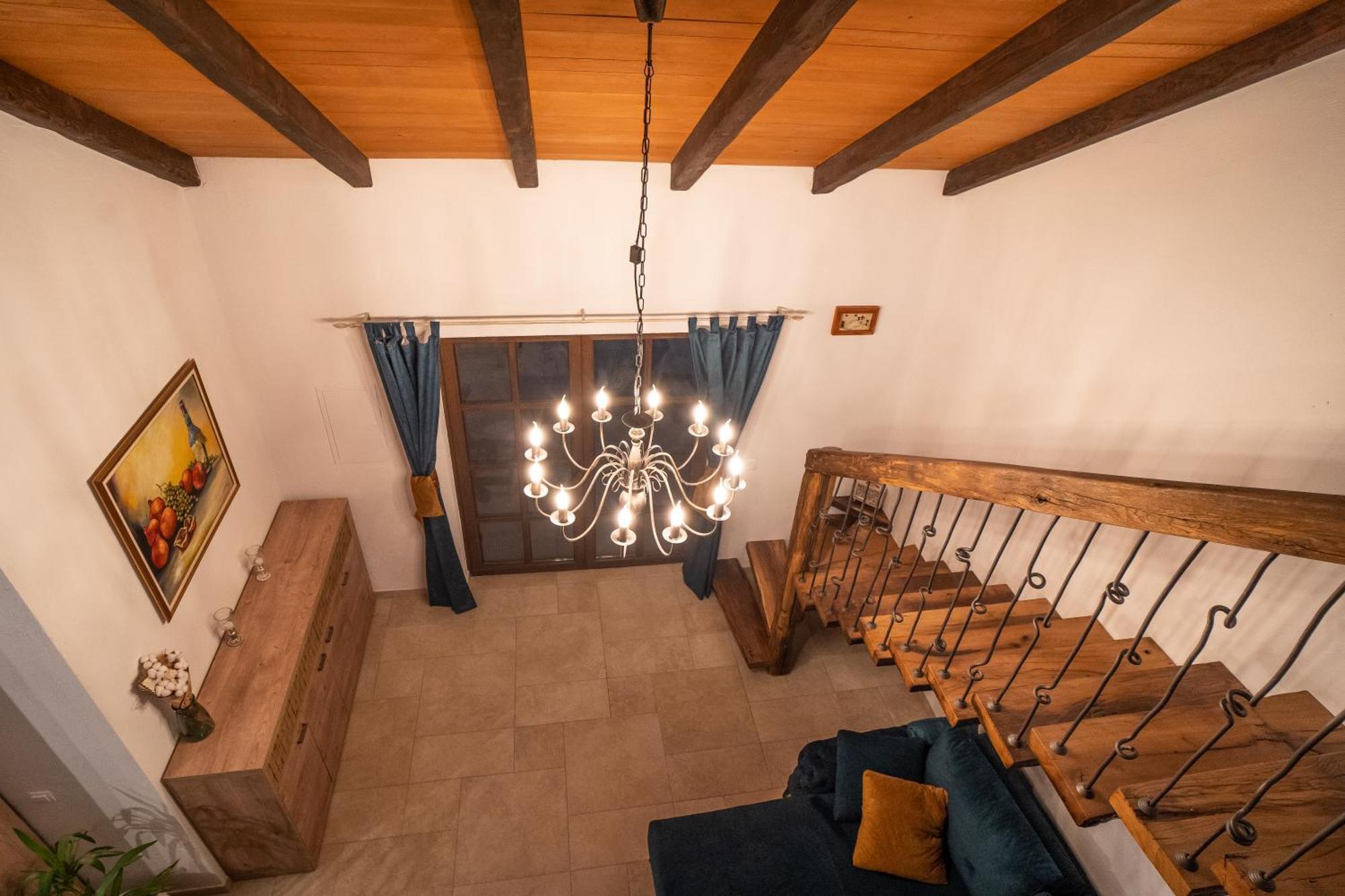 נאום Villa Ilir מראה חיצוני תמונה